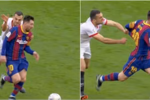 Messi biến Jordan hoá "gã hề" với 2 pha kéo áo lộ liễu.