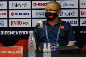 Huấn luyện viên Park Hang-seo phát biểu trước thềm trận gặp Malaysia.