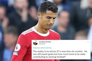 Cổ động viên Man Utd đã "quay lưng" với Ronaldo.