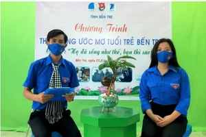 Chương trình trực tuyến “Thắp sáng ước mơ tuổi trẻ Bến Tre” với chủ đề “Họ đã sống như thế, bạn thì sao?”.
