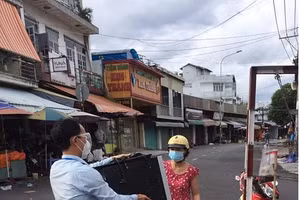 Công đoàn Trường ĐH Khoa học tự nhiên TPHCM vận động chương trình "Máy tính cũ, tri thức mới" cho con em cán bộ nhân viên của trường có thiết bị học tập trong mùa dịch. (Ảnh: NTCC)