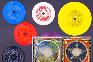 Những con tem “biết nói” độc đáo.