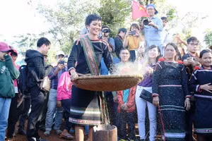 H’Hen là hoa hậu được nhiều người yêu mến.