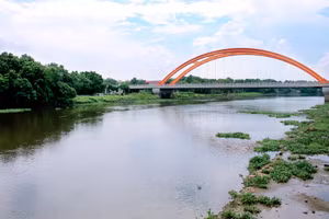 Ven dòng Châu Giang là làng học Châu Cầu nổi tiếng Hà Nam.