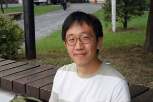 Chân dung nhà toán học June Huh, người vừa giành giải thưởng Fields.