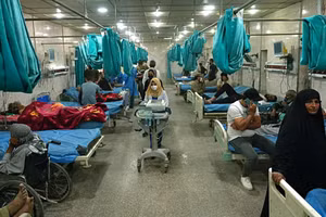 Y bác sĩ Iraq phải làm việc trong tâm trạng căng thẳng và đề phòng bệnh nhân.