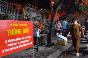 Biển cảnh báo cơ sở không bảo đảm an toàn PCCC.