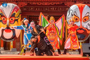 Nhiều vở tuồng cổ được tái hiện.