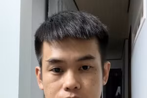 Nguyễn Văn Vinh chiếm đoạt hàng tỉ đồng của khách hàng. (Ảnh: Ngọc Lê)