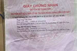 Sổ đỏ được làm giả để mang đi cầm cố, vay tiền. Ảnh: Cơ quan công an.