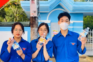 Những hình ảnh ý nghĩa trong kỳ thi tốt nghiệp THPT nơi phố núi