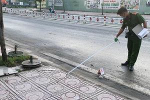 Cơ quan Công an đang khám nghiệm hiện trường, điều tra làm rõ vụ việc. Ảnh: Vietnamnet.