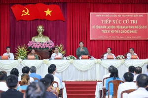 Thủ tướng Phạm Minh Chính tiếp xúc cử tri thành phố Cần Thơ 