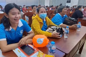 'Điểm tựa' an sinh cho người lao động tự do khi về già