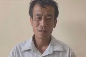 Hoàng Quyết Tiến tại cơ quan Công an