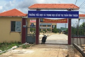 Trường TH-THCS Thị trấn Vĩnh Thuận. 