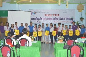 HS tỉnh An Giang tham gia Hội thi tìm hiểu kiến thức phòng chống tác hại của thuốc lá.