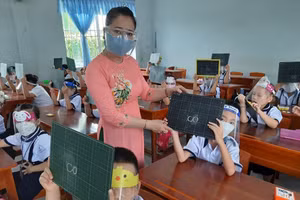 Tỉnh Cà Mau cho dừng dạy học trực tiếp tất cả các trường.