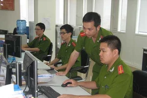 CBCS Cục Cảnh sát phòng chống tội phạm sử dụng công nghệ cao đang xác minh thông tin tội phạm trên mạng Internet.