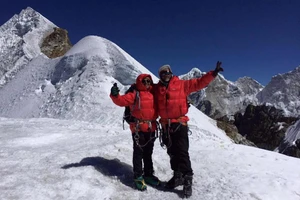 Hai câu chuyện ám ảnh nhất trên con đường chinh phục đỉnh núi Everest