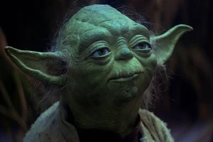 Tốt nghiệp Yoda, hình hồi bé chưa được khen bao lâu thì Thanos đã xuất hiện.