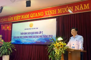 Thứ trưởng Nguyễn Hữu Độ phát biểu khai mạc.