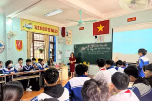 Cô giáo Hà Minh Tâm với tiết dạy mang chủ đề: “Giáo dục đạo đức, lối sống, ước mơ, khát vọng cống hiến cho học sinh”.