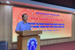 Thứ trưởng Phạm Ngọc Thưởng phát biểu tại Hội nghị.