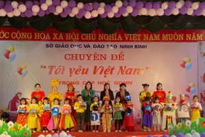 Chuyên đề “Tôi yêu Việt Nam” tổ chức tại Ninh Bình.