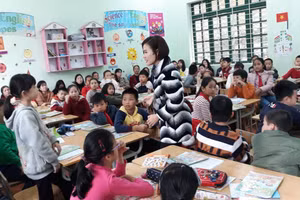 Cô giáo Hà Kim Phượng - Trường Tiểu học Bắc Lệnh (Lào Cai) 