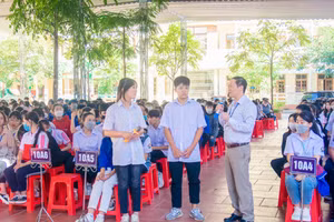 Trường THPT Đồng Đăng, Lạng Sơn, tuyên truyền phòng chống tác hại của thuốc lá.