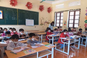 Nhiều trường nội trú, bán trú đã cho học sinh ở lại trường để đảm bảo phòng dịch và dạy học. 