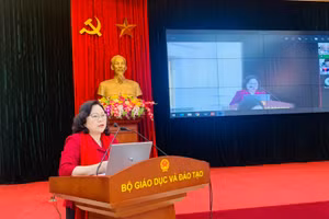 Thứ trưởng Ngô Thị Minh chủ trì và phát biểu tại Hội thảo. 