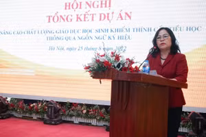 Thứ trưởng Ngô Thị Minh phát biểu tại Hội nghị.