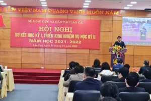 Ông Đặng Xuân Phong, Bí thư tỉnh ủy Lào Cai phát biểu tại Hội nghị.