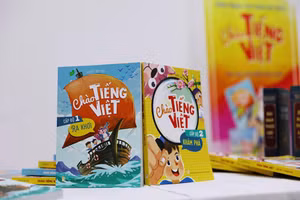 Bộ sách "Chào Tiếng Việt" được biên công phu, kĩ lưỡng. 