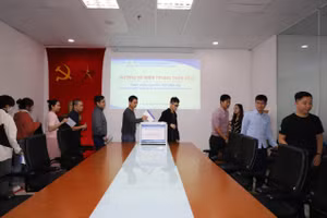 300 triệu đồng ủng hộ thầy trò 5 tỉnh miền Trung