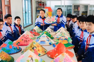 Sản phẩm nón của học sinh Trường THCS Trường Thọ.