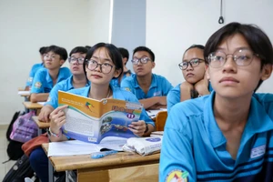 Học sinh lớp 11 đang theo học Chương trình GDPT 2018 sẽ là lứa đầu tiên thi tốt nghiệp THPT định dạng đề mới. Ảnh minh họa: INT