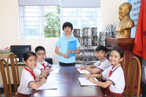 Cô Nguyễn Thị An – Tổng phụ trách Đội Trường Tiểu học Yên Thường (Gia Lâm, Hà Nội).