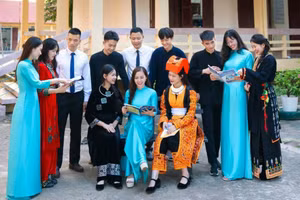 Thầy và trò Trường THPT DTNT tỉnh Lạng Sơn được học tập và sinh hoạt trong môi trường khang trang, cơ sở vật chất hiện đại. Ảnh: NTCC