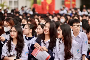 Học sinh dự chương trình tư vấn tuyển sinh hướng nghiệp tại Trường Đại học Vinh ngày 13/1.