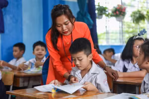 Thống nhất công tác tuyển dụng, bảo đảm chọn lựa được người có năng lực, phẩm chất, trình độ, kỹ năng dạy học... 