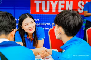 Hoạt động tư vấn tuyển sinh của Trường ĐH Công nghiệp Hà Nội. Ảnh: Website nhà trường