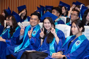 Tân cử nhân Trường Đại học Luật TPHCM. Ảnh: HCMULAW