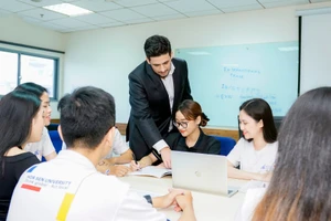 Môi trường học tập quốc tế giúp sinh viên tự tin hội nhập, thích nghi với môi trường làm việc đa quốc gia sau khi tốt nghiệp.