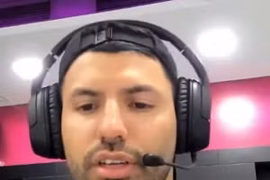 Aguero tiếp tục gây sóng trên mạng xã hội.