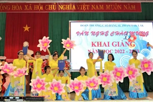 Văn nghệ chào mừng khai giảng năm học 2022-2023.