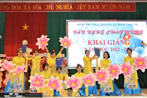 Văn nghệ chào mừng khai giảng năm học 2022-2023.