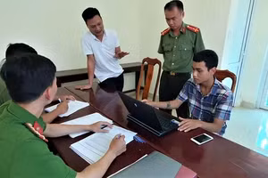 Đối tượng Y Huy tại cơ quan Công an (ảnh: CACC).